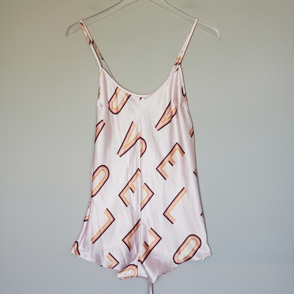 NWT Victoria's Secret Pink Satin Spellout Love Strappy Romper Size Small - Picture 7 of 7